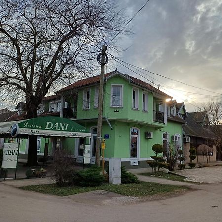 Eco Rural Tourism Association Skorenovac Hotel Kültér fotó